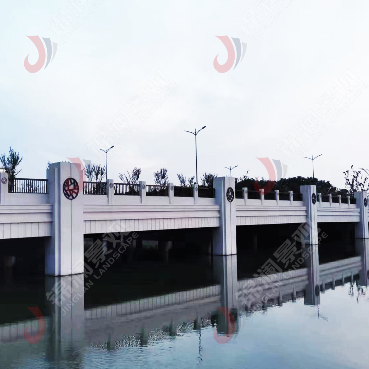 铸造石栏杆,铸造石挂板,晶铸石挂板,晶铸石栏杆,铸造石树池坐凳,泰科石树池,晶铸石,精铸石,泰科石,铸造石桥梁装饰