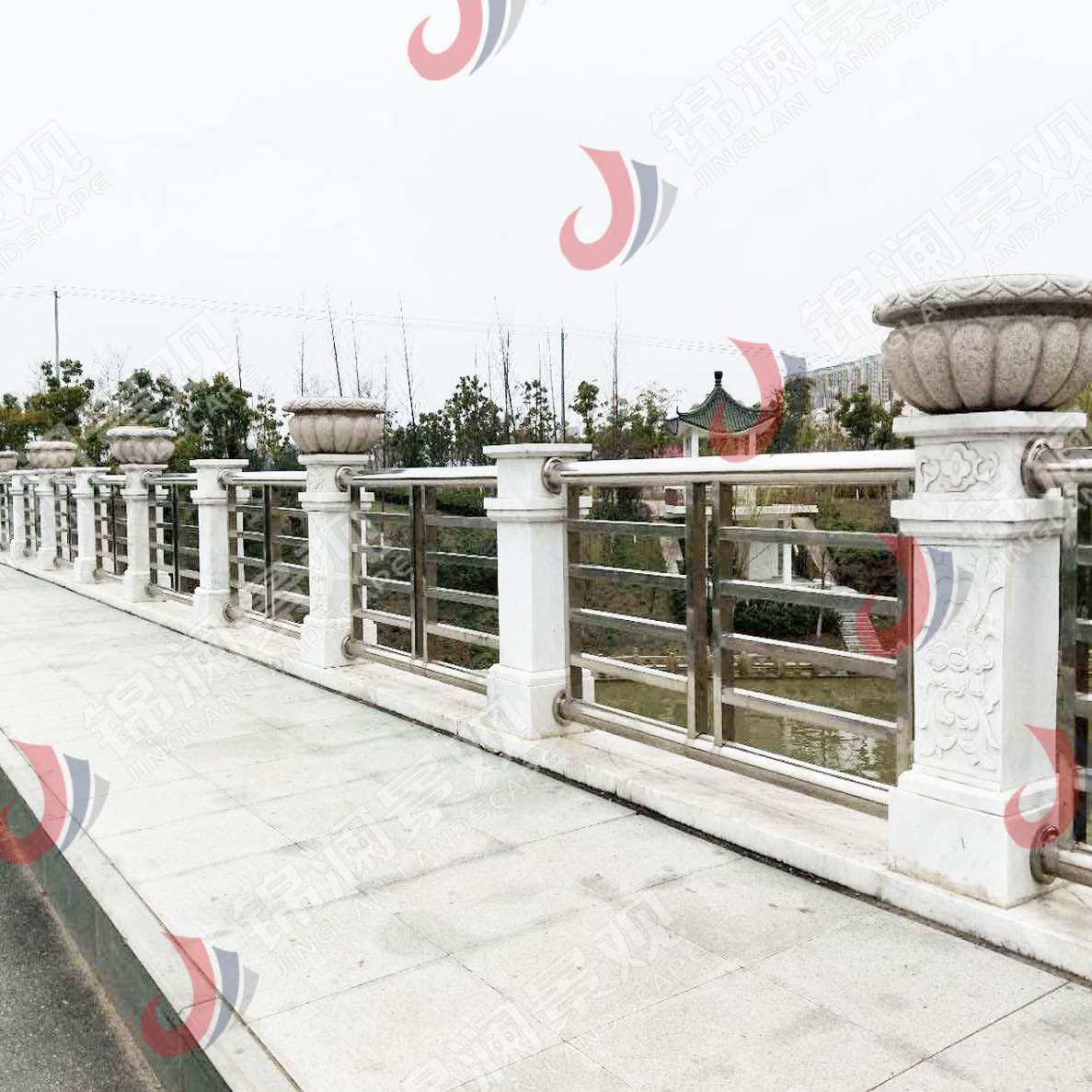 景观栏杆,桥梁装饰,铸造石,晶铸石,精铸石,铝合金栏杆,铝合金防撞护栏,UHPC装饰挂板,UHPC清水板,GRC
