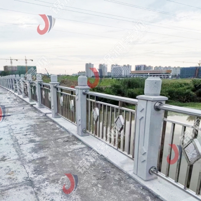 南通精铸石不锈钢桥梁护栏工程