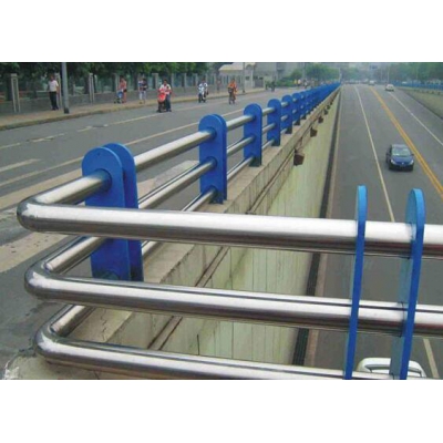 简单介绍一下道路护栏的结构