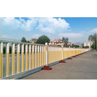 如何提升道路护栏的镀锌质量