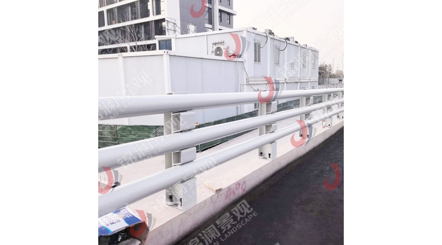 防撞护栏源头厂家