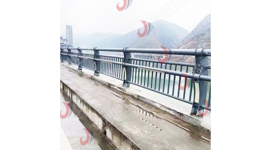 桥梁铝合金人行道栏杆