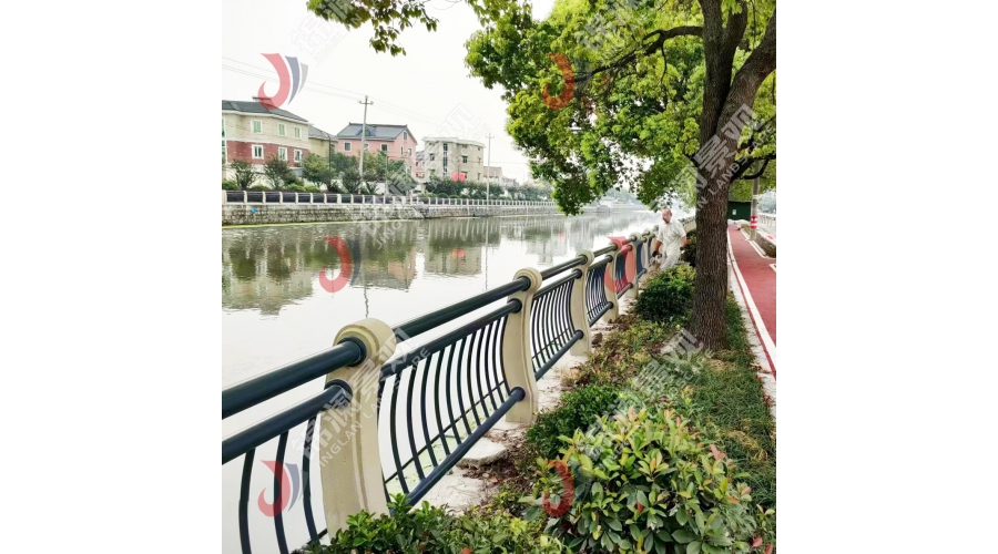 江苏常州河道铸造石栏杆